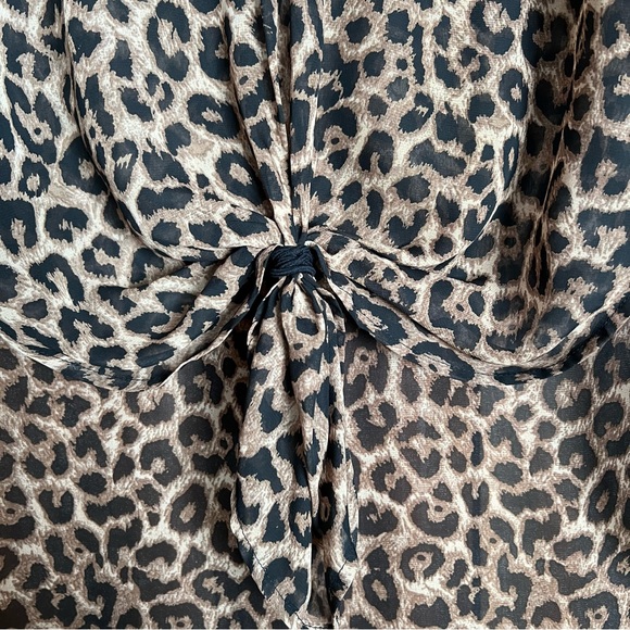 RUE 21 leopard sleeveless blouse - Picture 4 of 6